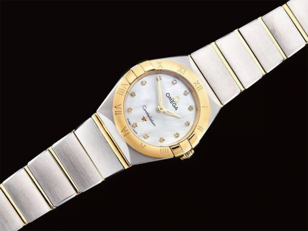 dong ho nu omega constellation vien vang day trang replica 25mm 1