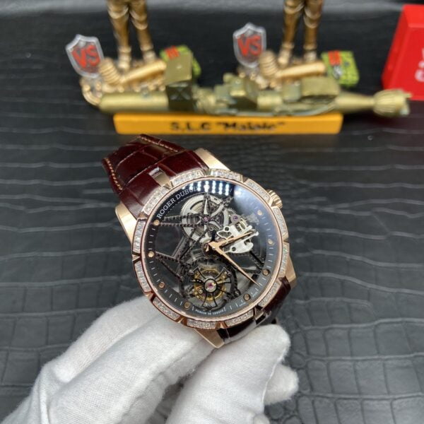 Đông Hồ Nam Roger Dubuis Excalibur king Tourbillon Lộ Cơ Siêu Mỏng