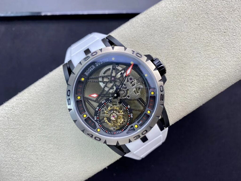 Hồ Nam Roger Dubuis Excalibur Tourbillon Repllica Cao Cấp Nhất