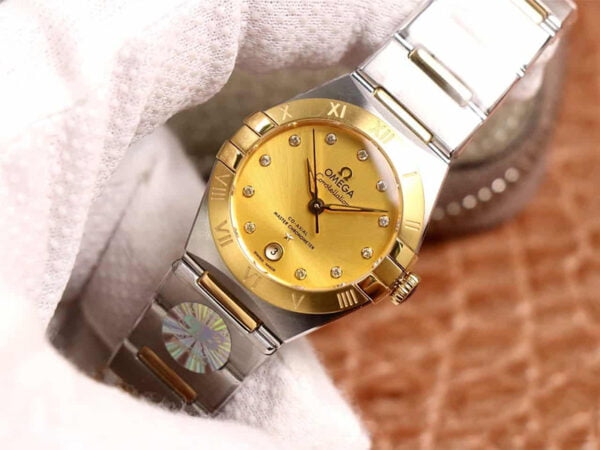 dong ho nu omega constellation mat vang vien tron replica 29mm 2