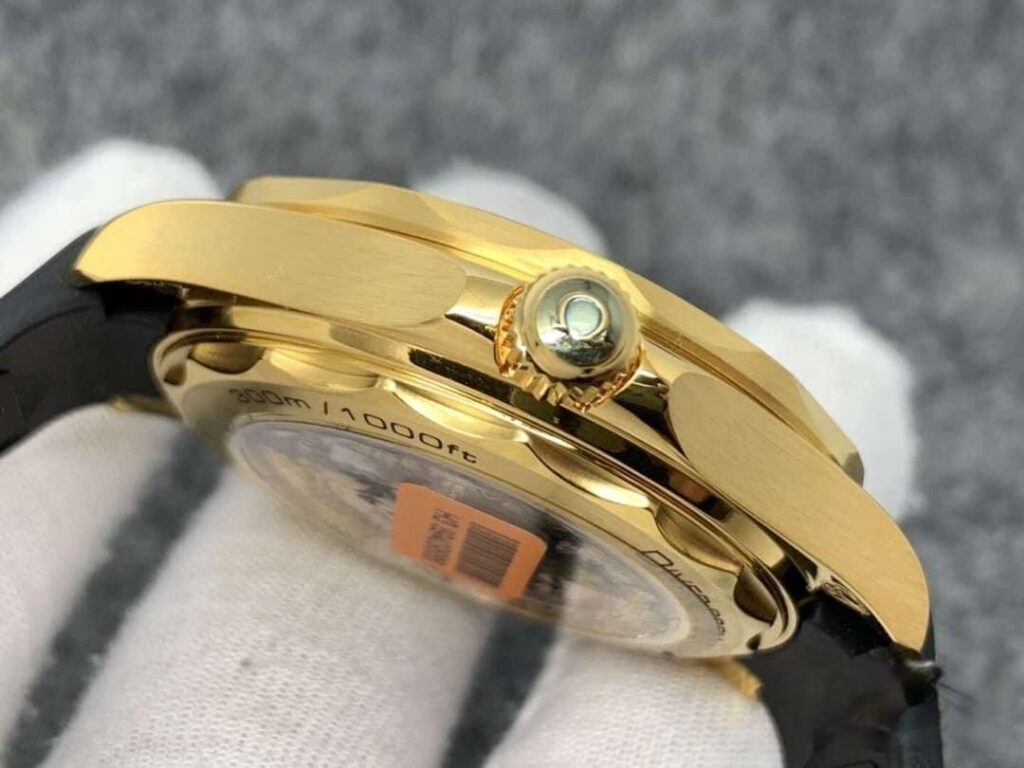 dong ho omega seamaster factory vs day cao su gold black replica cao cap 42m 8