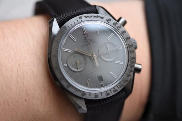 dong ho omega superback day vai den replica cao cap 44mm 5