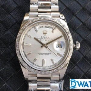 ĐỒNG HỒ NAM MÁY CƠ DÂY KIM LOẠI ĐÍNH ĐÁ ROLEX DAY-DATE MẶT MÀU TRẮNG REP 1:1 CAO CẤP 40MM