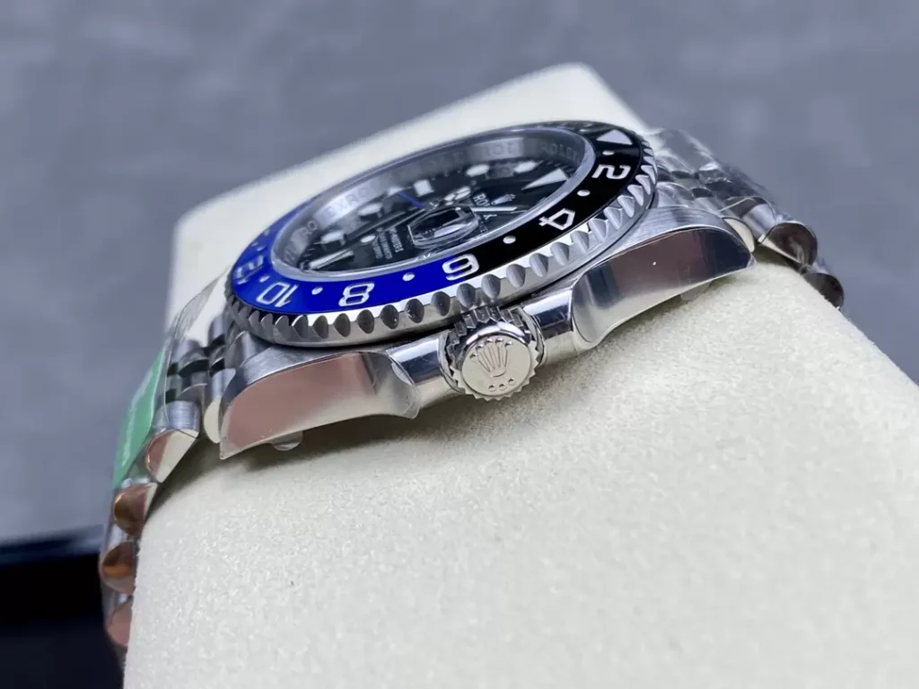 ĐỒNG HÔ NAM ROLEX GMT-MASTER II REPLICA KHÓA HỘP IN LOGO NỔI BẬT 40MM