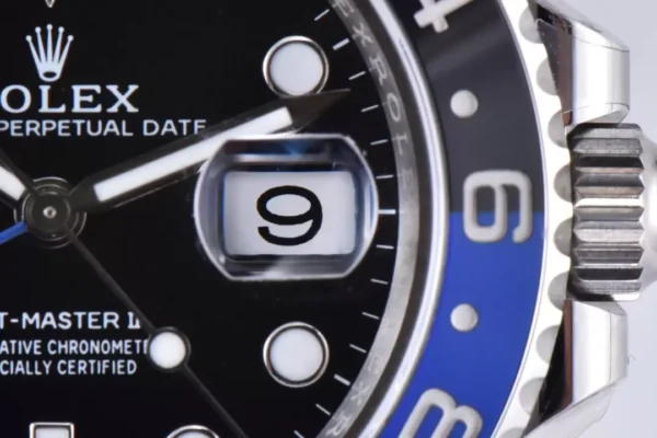ĐỒNG HỒ NAM ROLEX GMT-MASTER II CLEAN REPLICA CAO CẤP VÒNG GỐM HAI MÀU 40MM