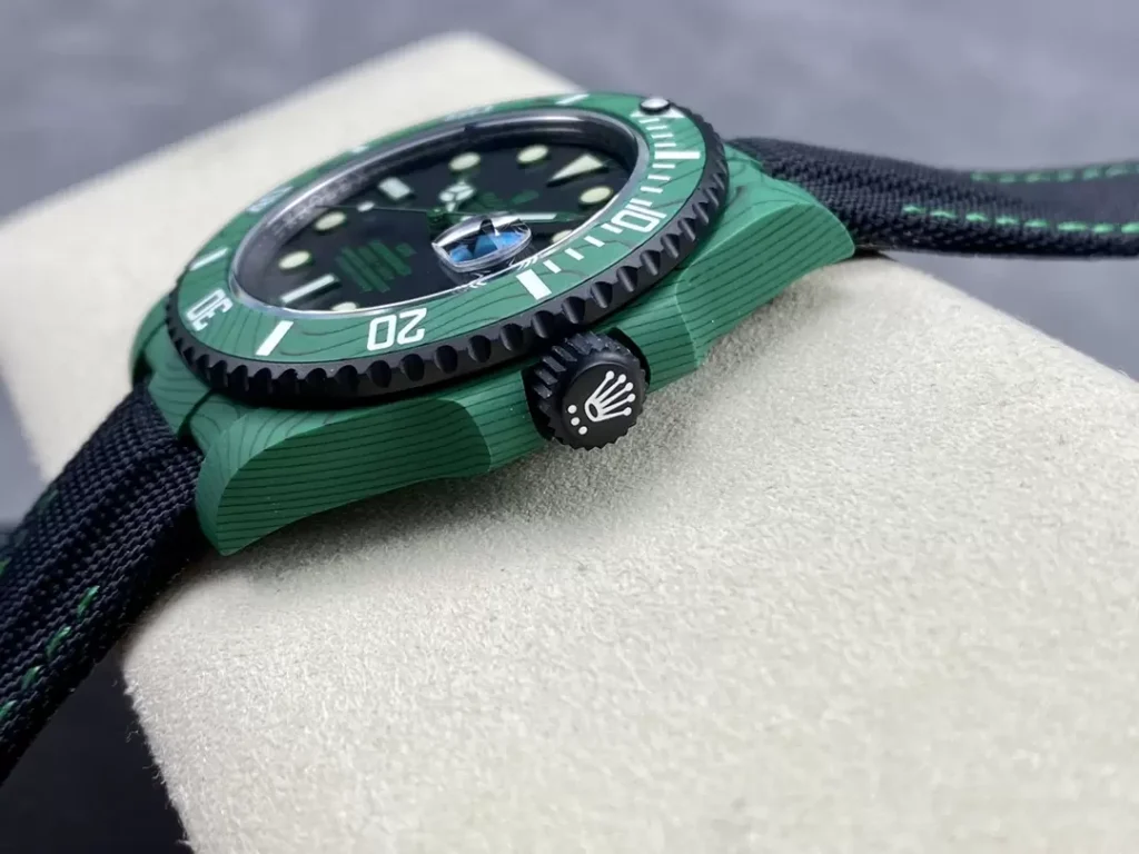 ĐỒNG HỒ NAM ROLEX SUBMARINER REPLICA CAO CẤP MẶT SỐ ĐEN VỎ XANH 40MM