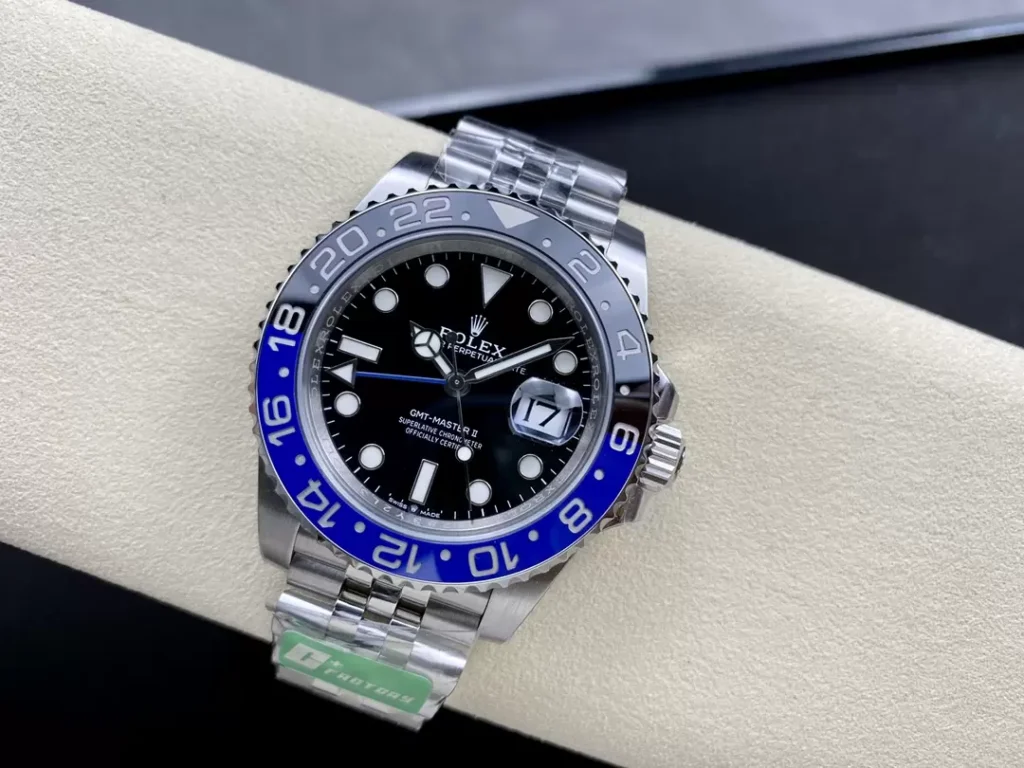 ĐỒNG HÔ NAM ROLEX GMT-MASTER II REPLICA KHÓA HỘP IN LOGO NỔI BẬT 40MM