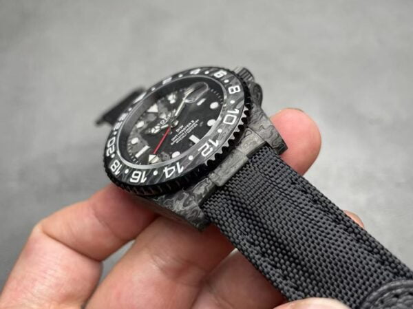 ĐỒNG HỒ NAM ROLEX GMT-MASTER II REPLICA CAO CẤP BEZEL THIẾT KẾ 40MM