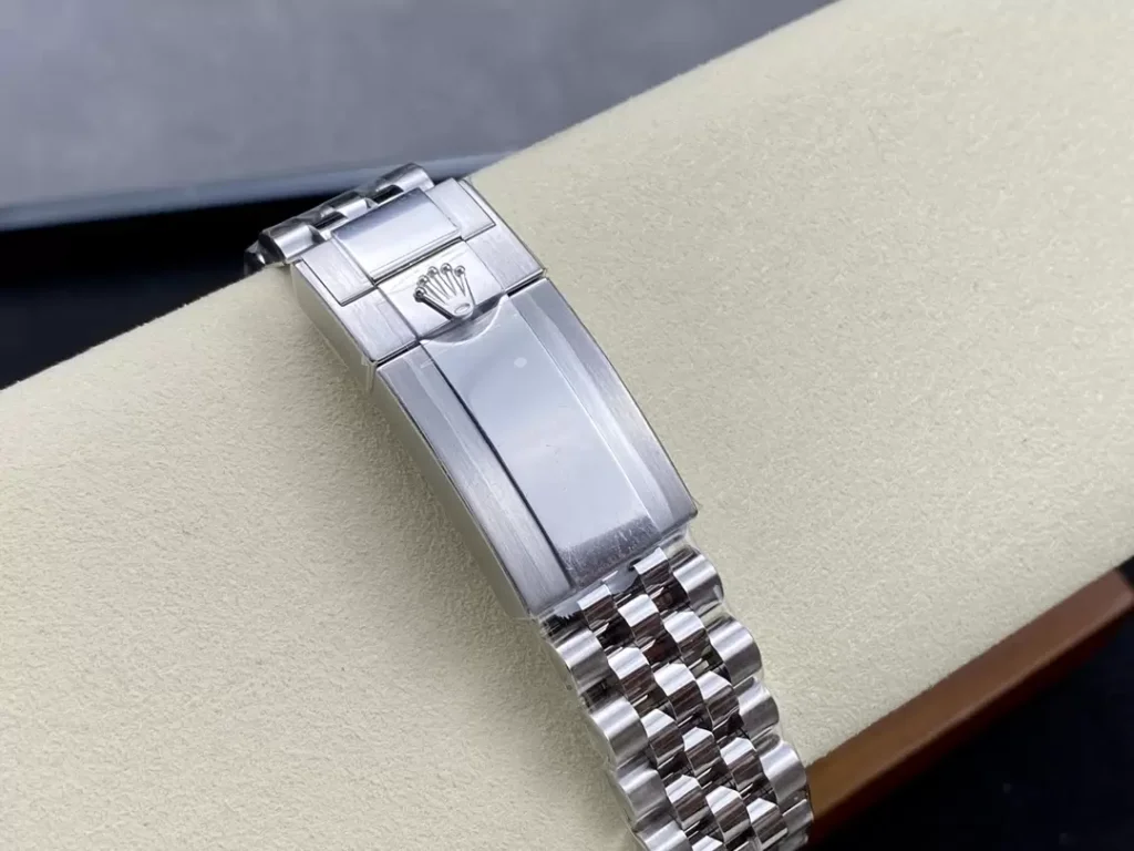 ĐỒNG HÔ NAM ROLEX GMT-MASTER II REPLICA KHÓA HỘP IN LOGO NỔI BẬT 40MM