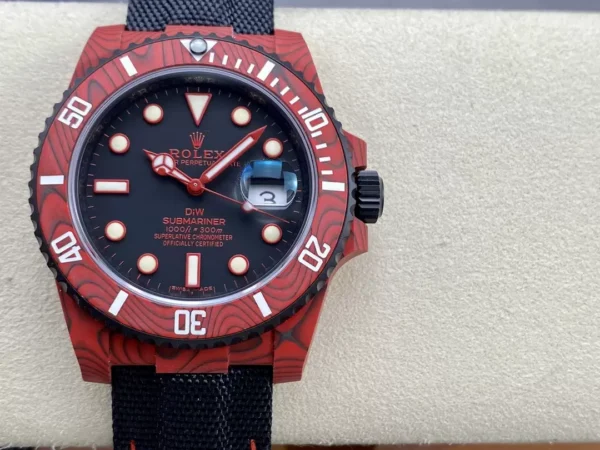 ĐỒNG HỒ NAM ROLEX SUBMARINER REPLICA 1:1 CỌC SỐ ĐỎ PHỦ DẠ QUANG 40MM