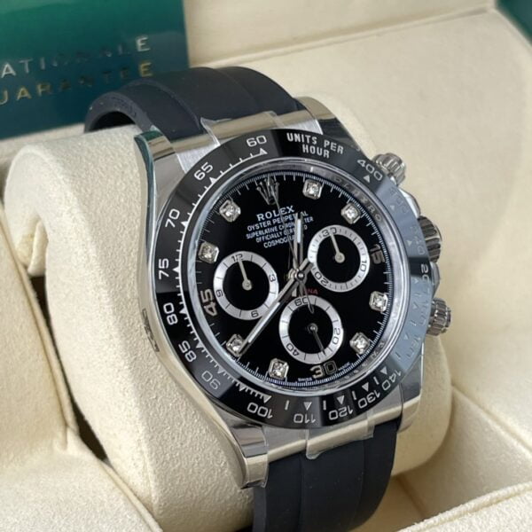 ĐỒNG HỒ NAM ROLEX DAYTONA REPLICA MẶT SỐ ĐEN DÂY CAO SU KHỎE KHOẮN 40MM