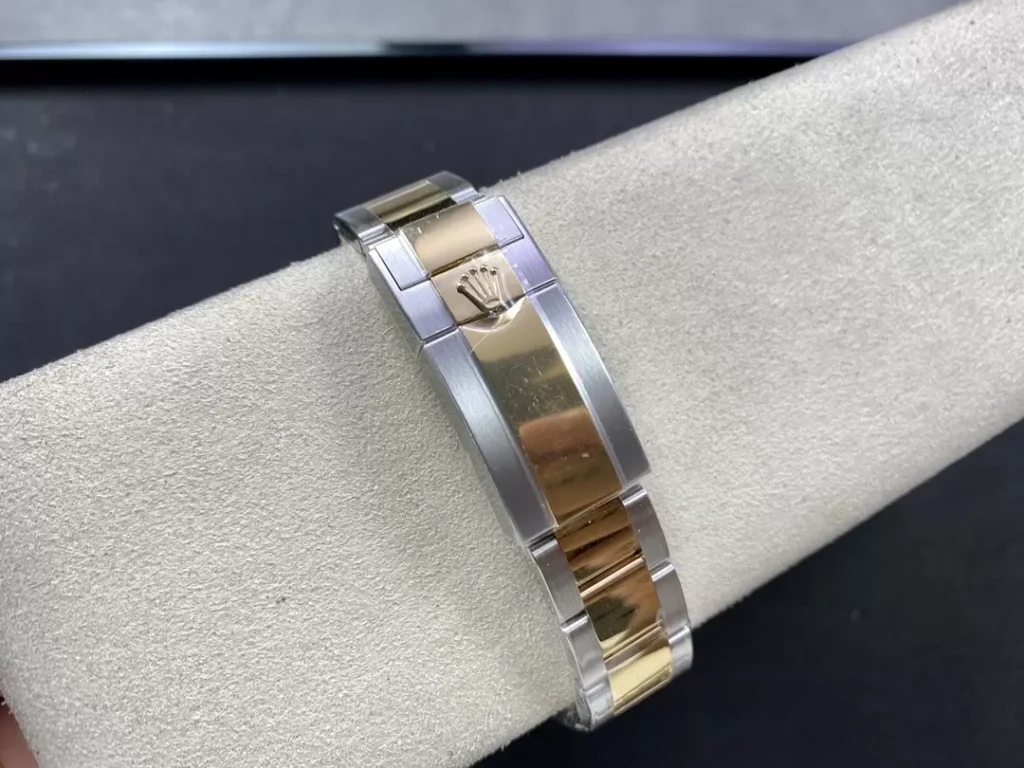 ĐỒNG HỒ NAM ROLEX GMT-MASTER II REPLICA 1:1 BEZEL GỐM HAI MÀU 40MM