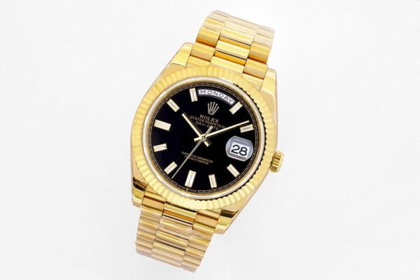 ĐỒNG HỒ NAM ROLEX DAT-DATE REP CAO CẤP MẶT SỐ ĐEN THANH LỊCH 40MM