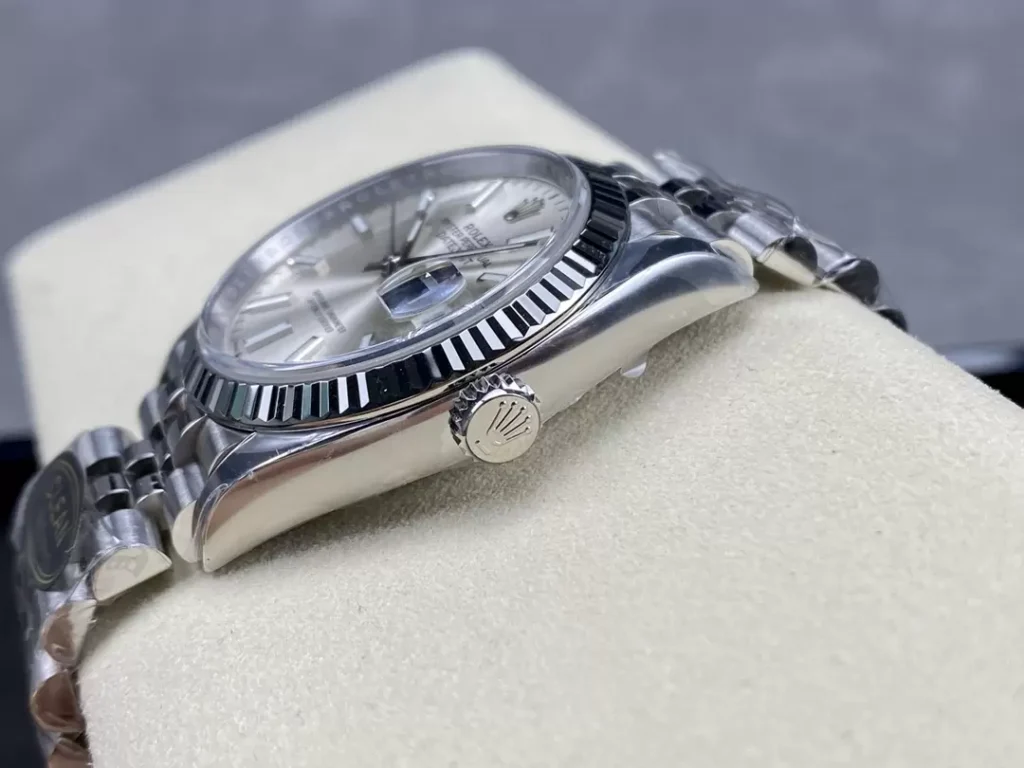 ĐỒNG HỒ NAM ROLEX DATEJUST CLEAN REPLICA MẶT SỐ XÁM CHẢY TIA 36MM