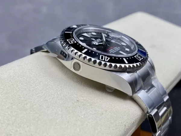 ĐỒNG HỒ NAM ROLEX SEA-DWELLER REPLICA CAO CẤP BEZEL QUAY 360 43MM