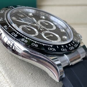 ĐỒNG HỒ NAM ROLEX DAYTONA REPLICA MẶT SỐ ĐEN DÂY CAO SU KHỎE KHOẮN 40MM