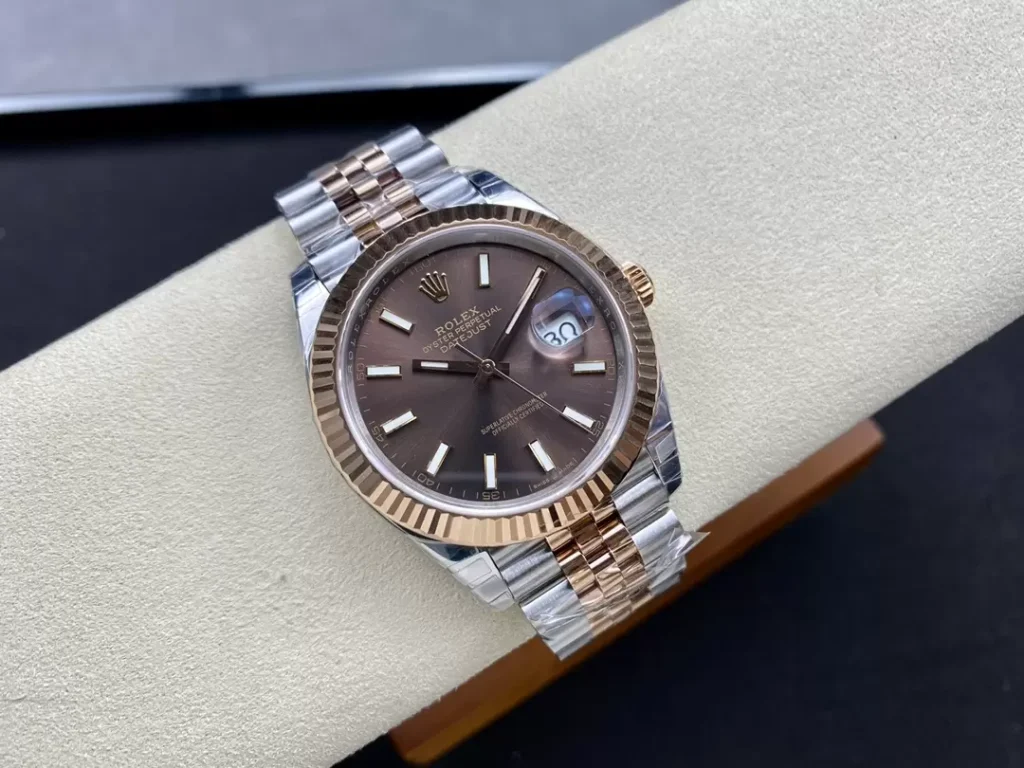 ĐỒNG HỒ NAM ROLEX DATEUST REPLICA CAO CẤP MẶT SỐ NÂU DÂY MÀU DEMI 41MM