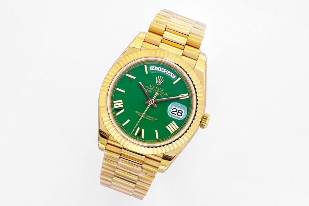 ĐỒNG HỒ NAM ROLEX DAT-DATE REPLICA CAO CẤP MẶT SỐ XANH CỌC SỐ LA MÃ 40MM