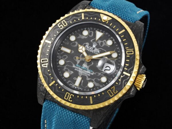 ĐỒNG HỒ NAM ROLEX SEA - DWELLER REPLICA MẶT SỐ THIẾT KẾ VÂN CARBON 43MM