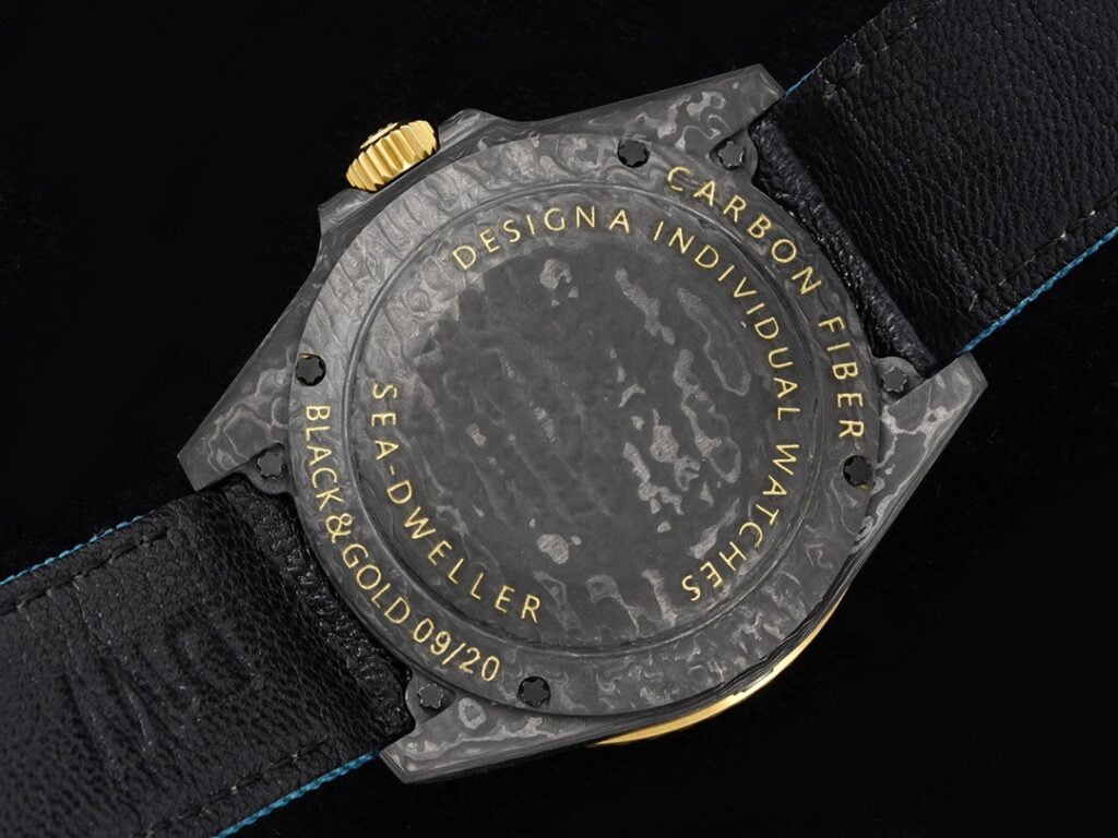 ĐỒNG HỒ NAM ROLEX SEA - DWELLER REPLICA MẶT SỐ THIẾT KẾ VÂN CARBON 43MM