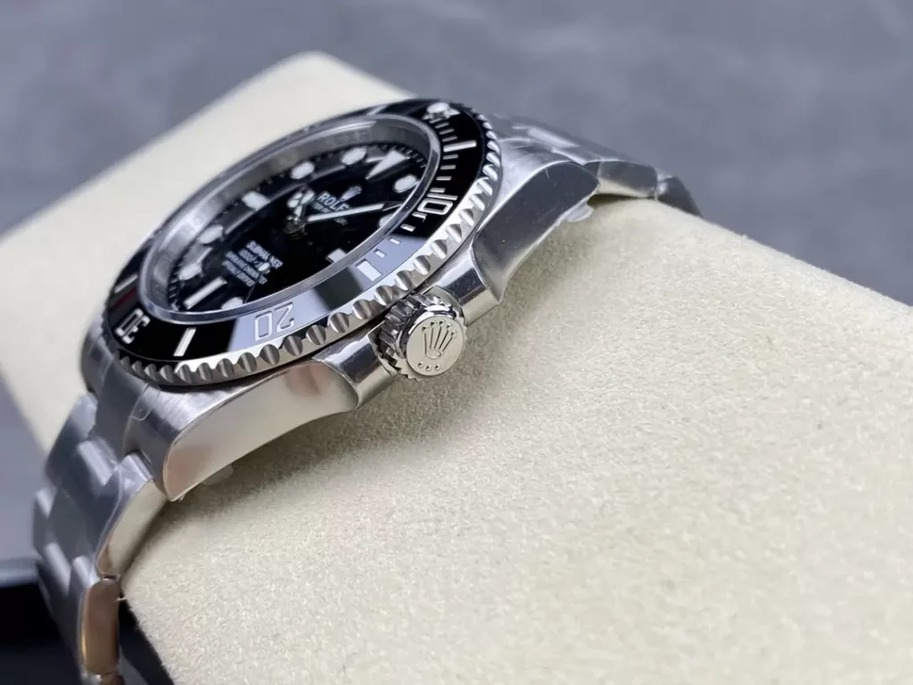 ĐỒNG HỒ NAM ROLEX SUBMARINER 124060 REPLICA 1:1 NHÀ MÁY VS MẶT SỐ ĐEN 41MM