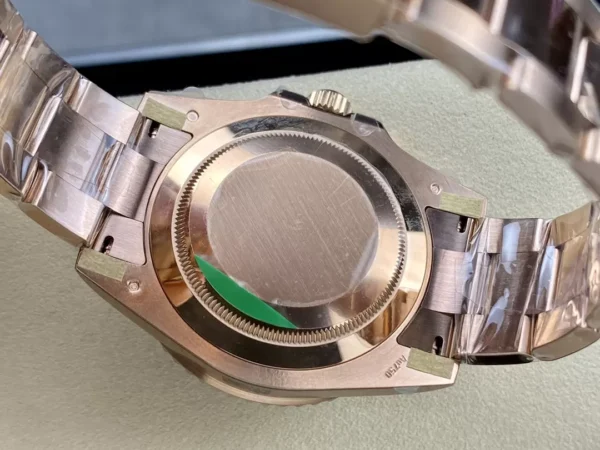 ĐỒNG HỒ NAM ROLEX GMT-MASTER II 126715 REPLICA CAO CẤP NHÀ MÁY C + VÀNG HỒNG 40MM