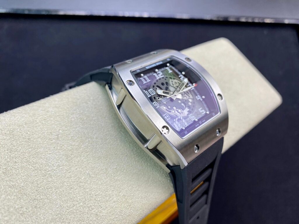ĐỒNG HỒ NAM RICHARD MILLE RM010 FAKE CAO CẤP DÂY CAO SU MÀU ĐEN 41MM