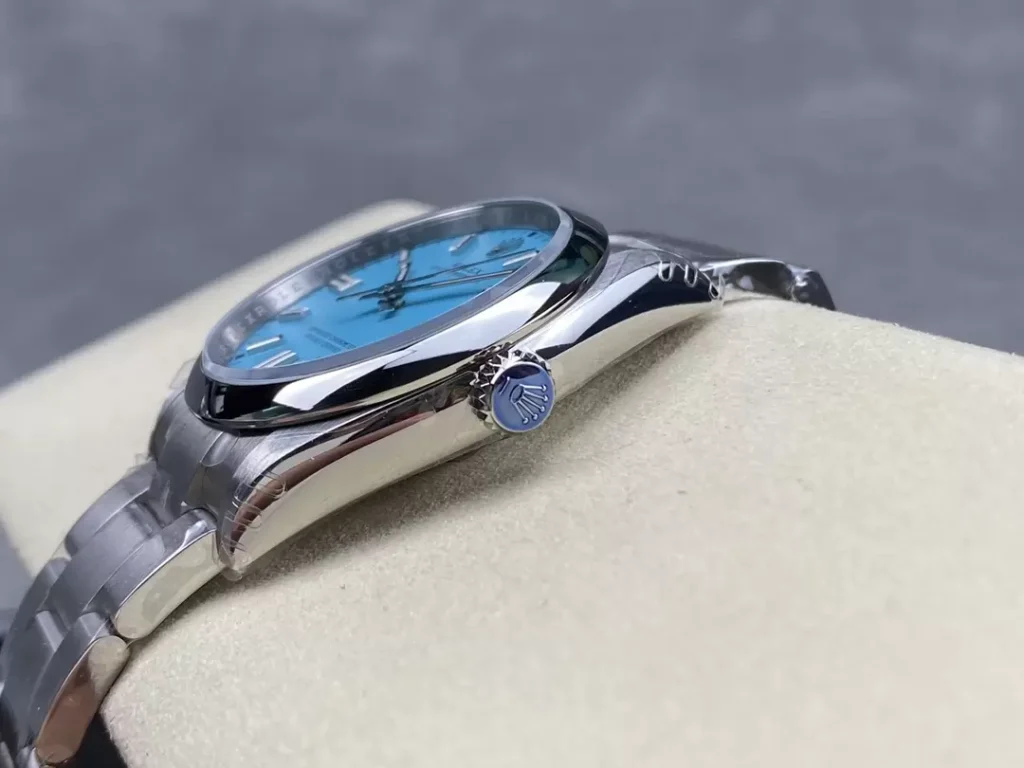 ĐỒNG HỒ NAM ROLEX OYSTER PERPETUAL 126000 REPLICA CAO CẤP NHÀ MÁY VS KHÓA HỘP 36MM