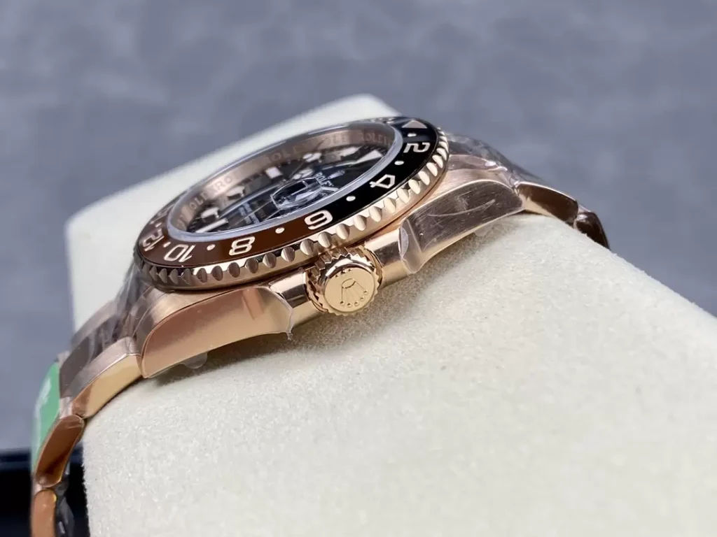 ĐỒNG HỒ NAM ROLEX GMT-MASTER II 126715 REPLICA CAO CẤP NHÀ MÁY C + VÀNG HỒNG 40MM