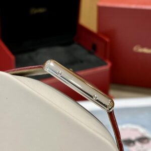 ĐỒNG HỒ NỮ CARTIER TANK MUST WSTA0056 FAKE 1:1 NHÀ MÁY DR DÂY ĐỎ 25MM