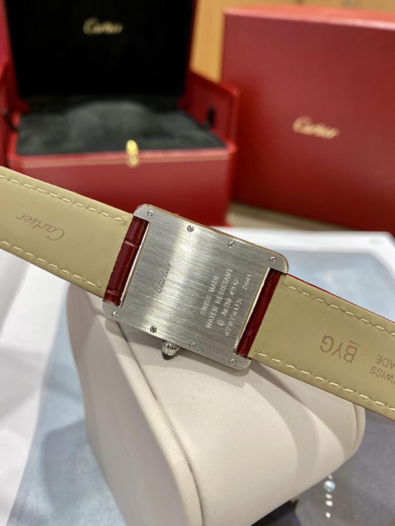 ĐỒNG HỒ NỮ CARTIER TANK MUST WSTA0056 FAKE 1:1 NHÀ MÁY DR DÂY ĐỎ 25MM