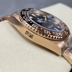 ĐỒNG HỒ NAM ROLEX GMT-MASTER II 126715 REPLICA CAO CẤP NHÀ MÁY C + VÀNG HỒNG 40MM
