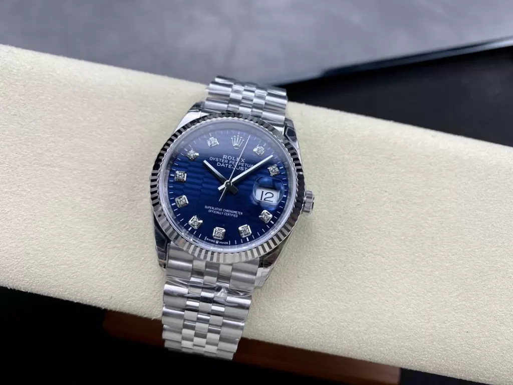 ĐỒNG HỒ NAM ROLEX DATEJUST 126234 REPLICA 1:1 NHÀ MÁY VS CỌC SỐ ĐÍNH ĐÁ 36MM