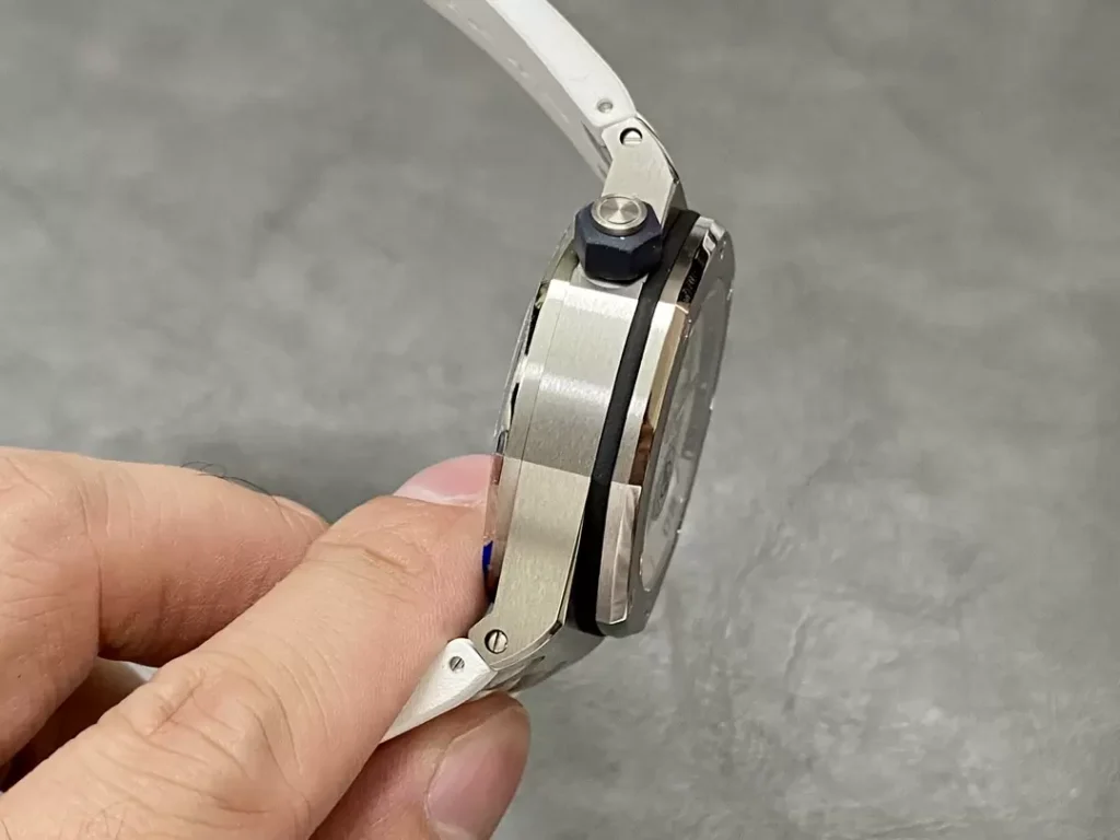 ĐỒNG HỒ AUDEMARS PIGUET ROYAL OAK OFFSHORE REPLICA CAO CẤP NHÀ MÁY APS 42MM