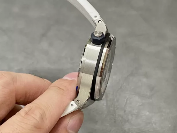 ĐỒNG HỒ AUDEMARS PIGUET ROYAL OAK OFFSHORE REPLICA CAO CẤP NHÀ MÁY APS 42MM