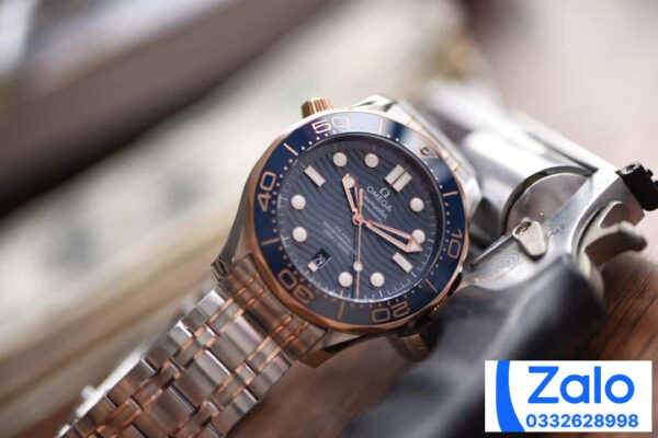 ĐỒNG HỒ NAM OMEGA SEAMASTER SUPER FAKE NHÀ MÁY VS DÂY THÉP MÀU DEMI 42MM