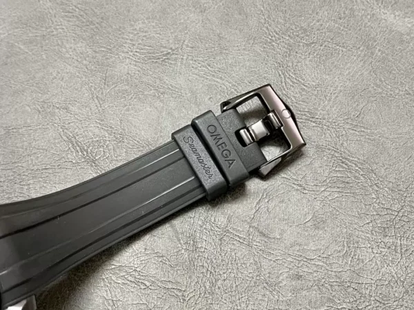 ĐỒNG HỒ NAM OMEGA SEAMASTER REPLICA 11 NHÀ MÁY VS FACTORY DÂY CAO SU 43MM