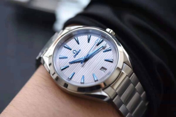 ĐỒNG HỒ NAM OMEGA SEAMASTER AQUA TERRA FAKE NHÀ MÁY VS MẶT NÂU 41MM