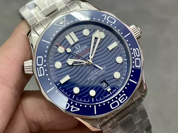 ĐỒNG HỒ NAM OMEGA SEAMASTER FAKE CAO CẤP NHÀ MÁY VS CỌC PHỦ DẠ QUANG 42MM