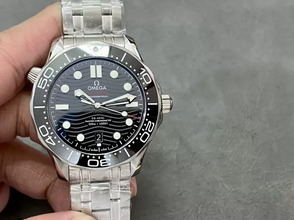 ĐỒNG HỒ NAM OMEGA SEAMASTER SUPER FAKE NHÀ MÁY VS MẶT THIẾT KẾ 42MM