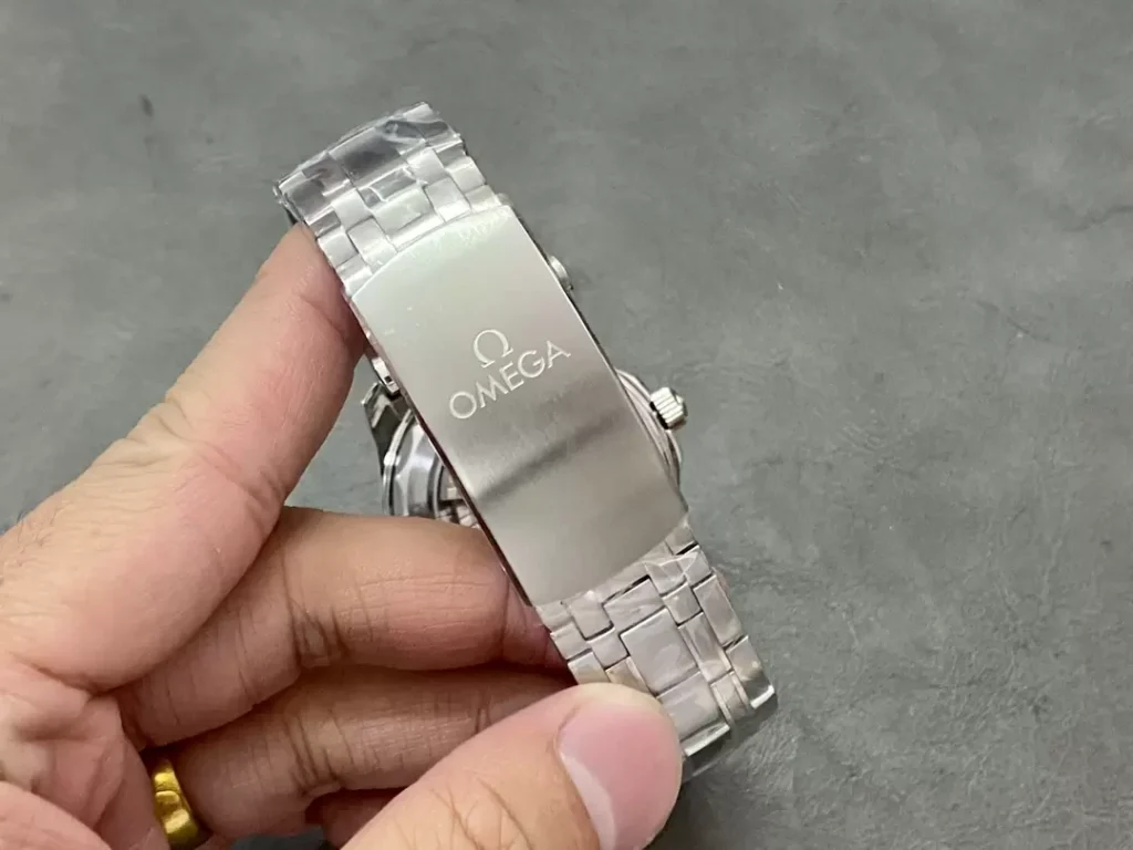 ĐỒNG HỒ NAM OMEGA SEAMASTER SUPER FAKE NHÀ MÁY VS MẶT THIẾT KẾ 42MM