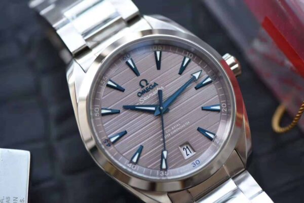 ĐỒNG HỒ NAM OMEGA SEAMASTER AQUA TERRA FAKE NHÀ MÁY VS MẶT NÂU 41MM