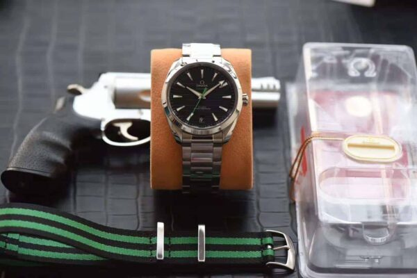 ĐỒNG HỒ NAM OMEGA SEAMASTER AQUA TERRA FAKE 11 NHÀ MÁY VS KIM XANH LÁ 41MM