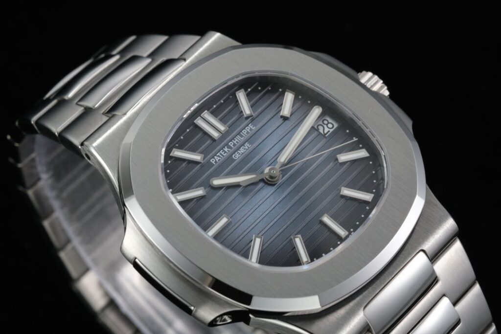 ĐỒNG HỒ PATEK PHILIPPE 5711 NAUTILUS REPLICA 11 BLUE DIAL 3K FACTORY 40MM (4)