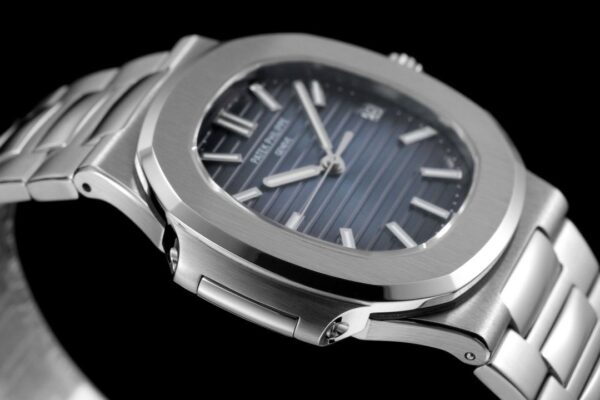 ĐỒNG HỒ PATEK PHILIPPE 5711 NAUTILUS REPLICA 11 BLUE DIAL 3K FACTORY 40MM (5)