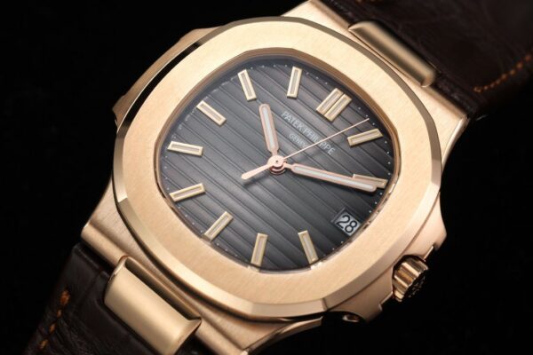 ĐỒNG HỒ PATEK PHILIPPE 5711G NAUTILUS REPLICA 11 ROSE GOLD DÂY DA 3K 40MM (3)