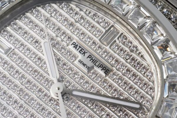 ĐỒNG HỒ PATEK PHILIPPE NAM 5711 NAUTILUS ĐÍNH ĐÁ REPLICA 11 GS FACTORY 40MM (8)