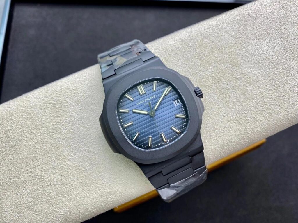 ĐỒNG HỒ PATEK PHILIPPE NAUTILUS 5711 REPLICA 11 CARBON PPF FACTORY 40MM (5)