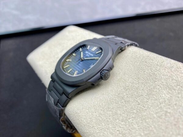 ĐỒNG HỒ PATEK PHILIPPE NAUTILUS 5711 REPLICA 11 CARBON PPF FACTORY 40MM (7)