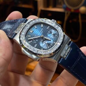 ĐỒNG HỒ PATEK PHILIPPE NAUTILUS 5724G REPLICA 11 VIỀN ĐÁ SWAROVSKI GR 40MM (1)